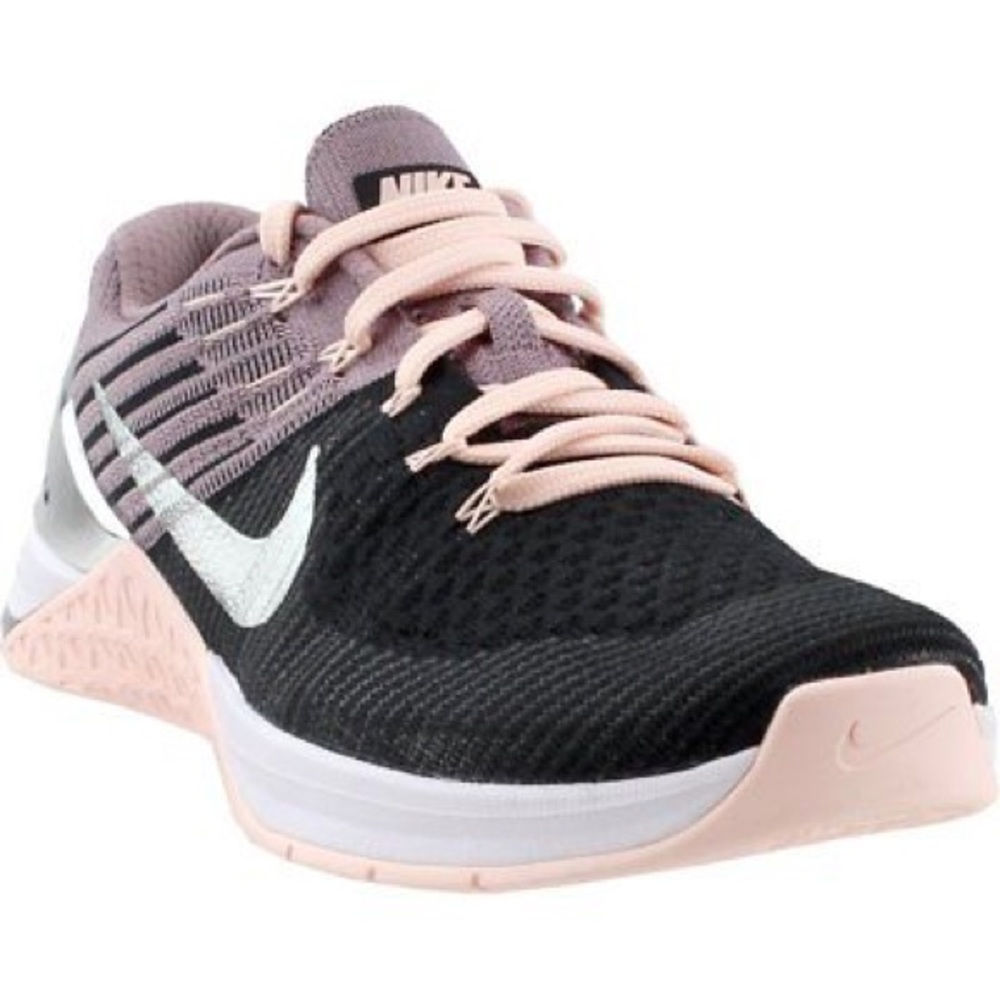 ISO: Nike Metcon DSX
